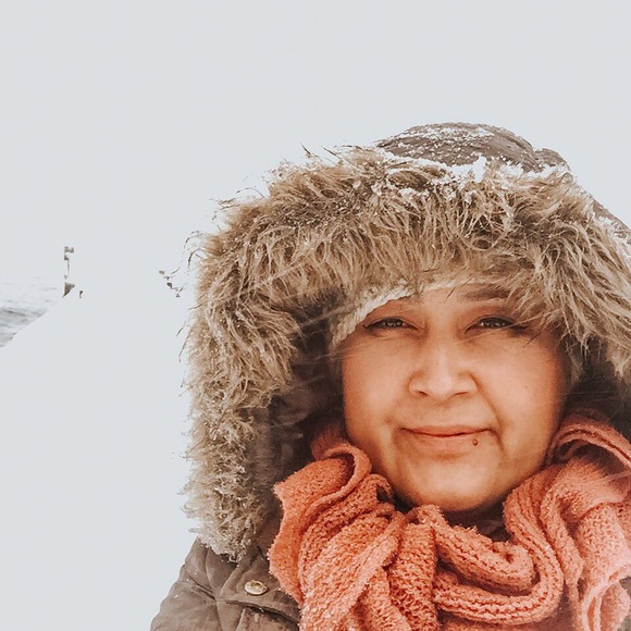 Meet Your Posher, Mahlee! - Picture 3 of 6